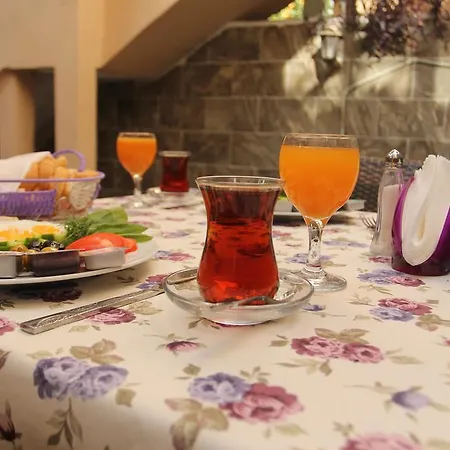 Eliz Αττάλεια