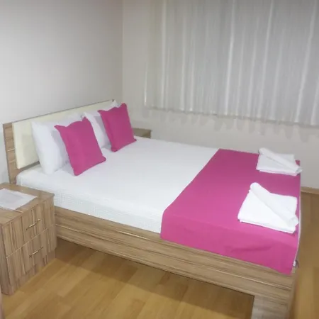 Eliz Otel 2*